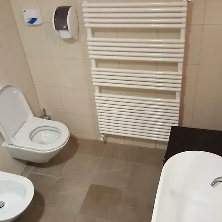 Apartma Kurji Vrh - Chicken