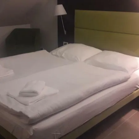 Apartma Kurji Vrh - Chicken Kranjska Gora